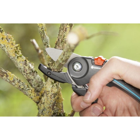 Градински инструменти Gardena - Градинска ножица Gardena A/M